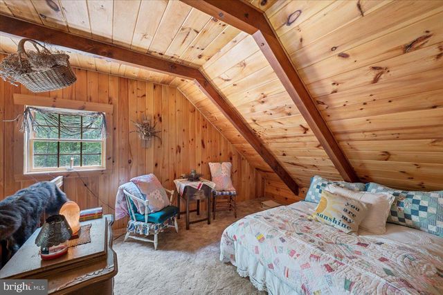 15 LOCUST DR, Jim Thorpe, PA 18229