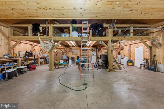 15 LOCUST DR, Jim Thorpe, PA 18229