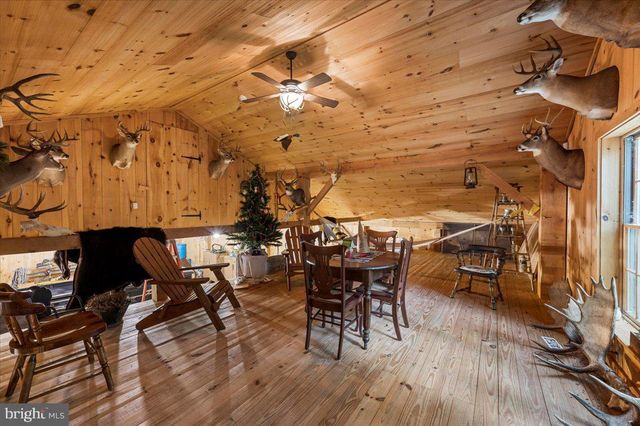 15 LOCUST DR, Jim Thorpe, PA 18229