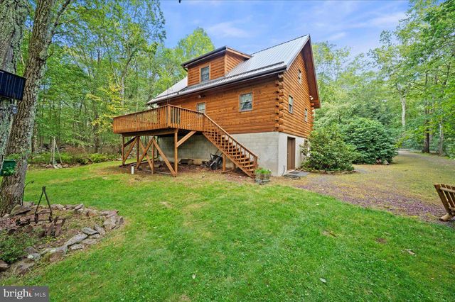 15 LOCUST DR, Jim Thorpe, PA 18229