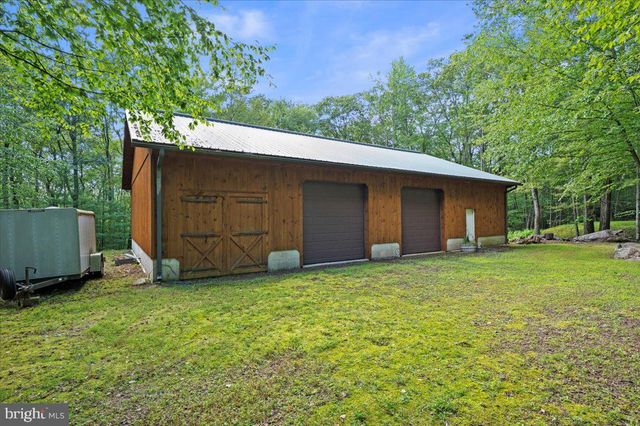 15 LOCUST DR, Jim Thorpe, PA 18229