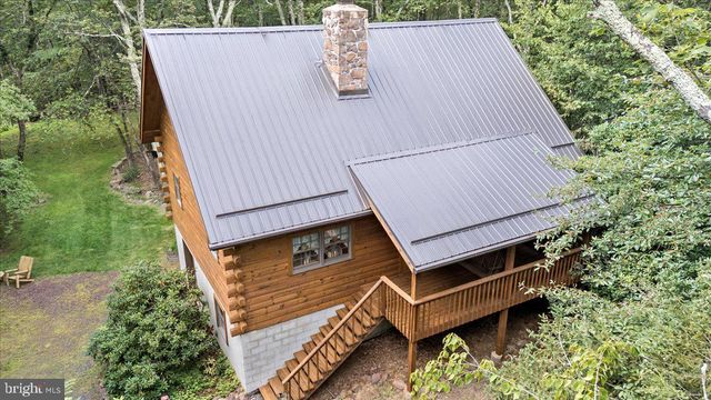 15 LOCUST DR, Jim Thorpe, PA 18229