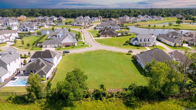 2044 Tiger Crossing Dr, Baton Rouge, LA 70810