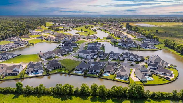 2044 Tiger Crossing Dr, Baton Rouge, LA 70810