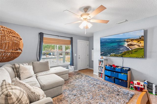 608 PINEVILLE LANE, Lakeland, FL 33810