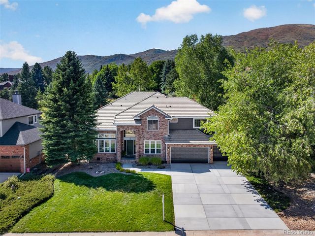 13 White Oak Drive, Littleton, CO 80127