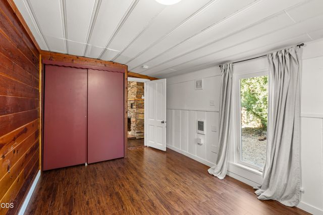 254 SW Rogue River Avenue, Grants Pass, OR 97526