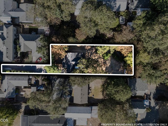 254 SW Rogue River Avenue, Grants Pass, OR 97526