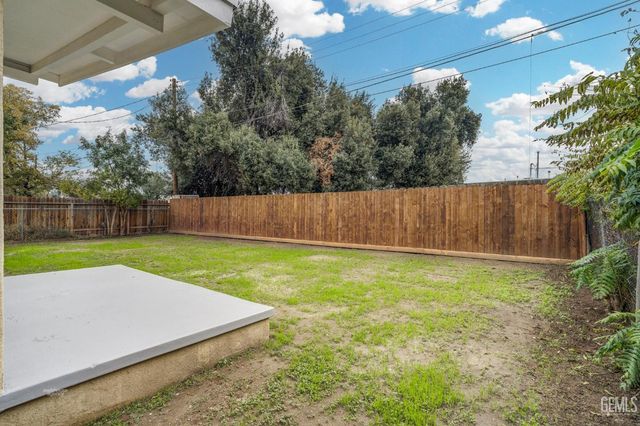 2612 LEE Street, Bakersfield, CA 93304