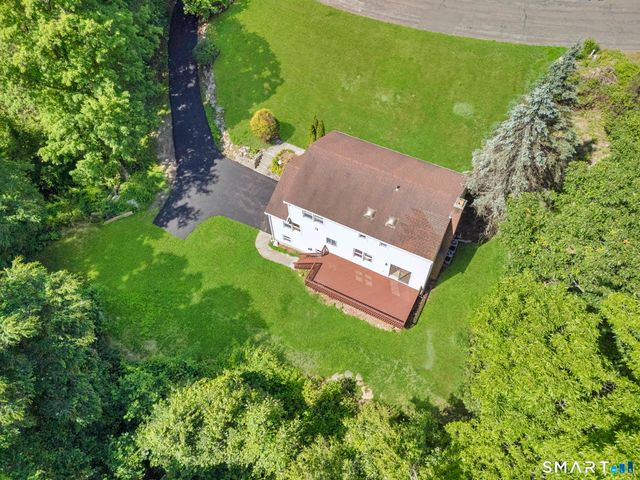 21 Harmony Lane, Monroe, CT 06468