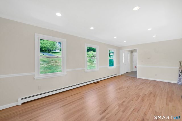21 Harmony Lane, Monroe, CT 06468