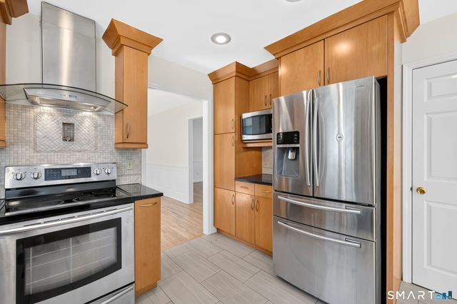 21 Harmony Lane, Monroe, CT 06468