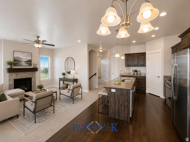 4462 W LONE SHADOW LN, Herriman, UT 84096