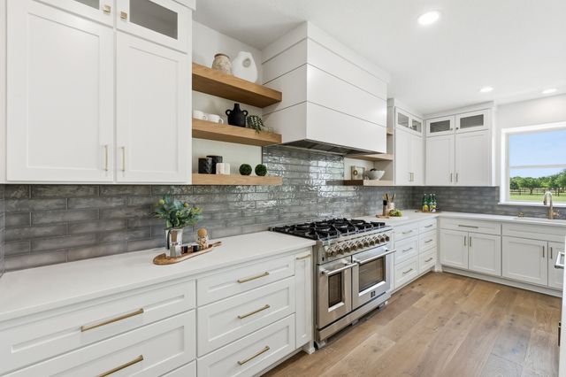 210 Canyon Oaks Drive, Argyle, TX 76226