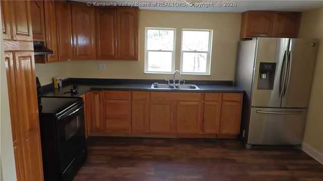 3566 Spring Fork Drive, Charleston, WV 25306