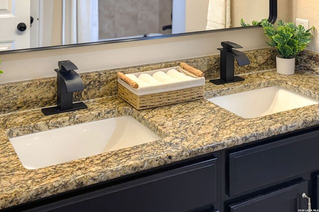 11715 VERDIS VLY, San Antonio, TX 78245