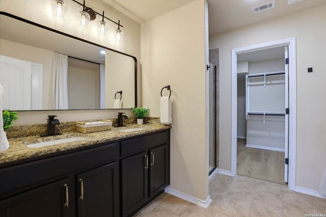 11715 VERDIS VLY, San Antonio, TX 78245