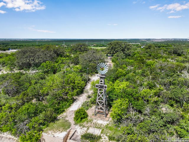 11715 VERDIS VLY, San Antonio, TX 78245
