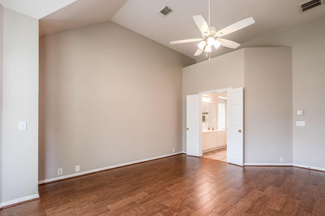 2615 Sunday House Drive, Pearland, TX 77584