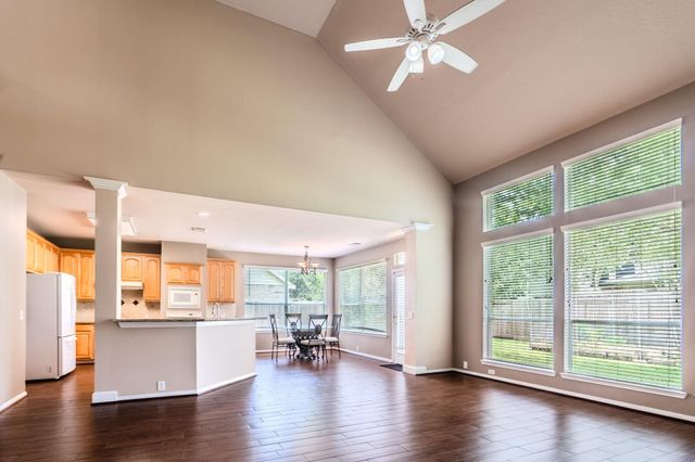 2615 Sunday House Drive, Pearland, TX 77584