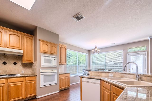 2615 Sunday House Drive, Pearland, TX 77584