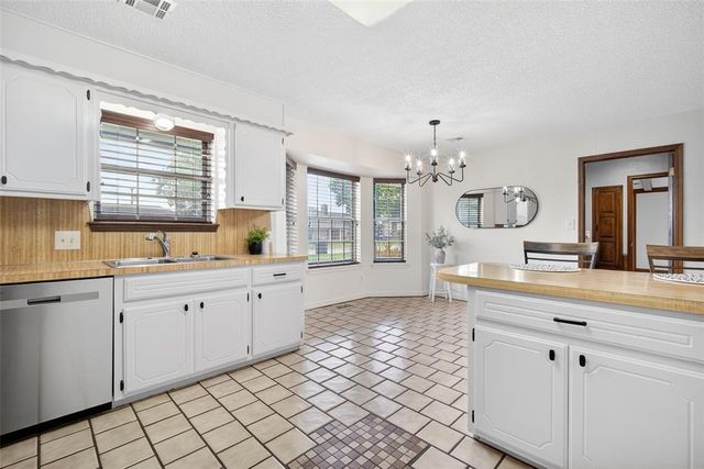 201 E Chicago Street, Shawnee, OK 74804