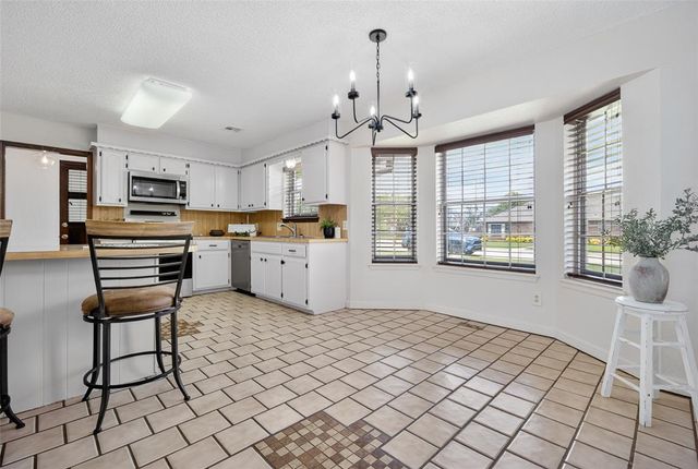 201 E Chicago Street, Shawnee, OK 74804