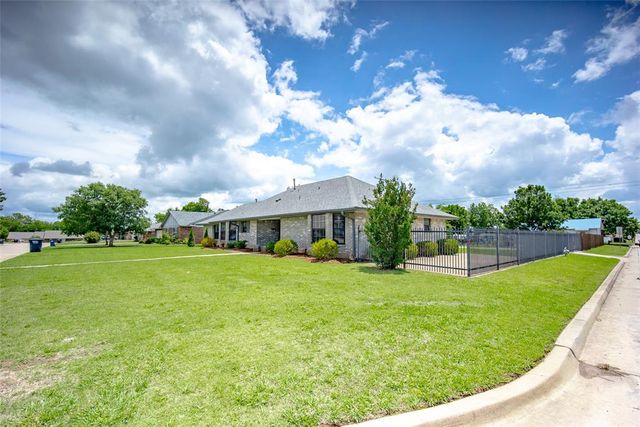 201 E Chicago Street, Shawnee, OK 74804