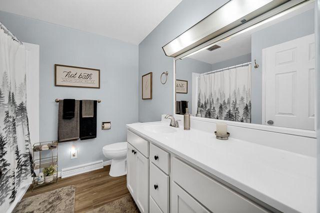 1709 E Lincolnway, La Porte, IN 46350