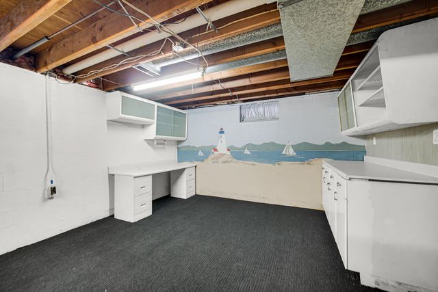 1709 E Lincolnway, La Porte, IN 46350