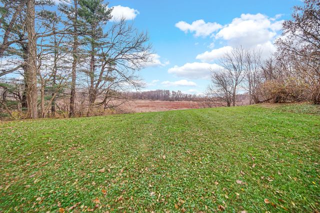 1709 E Lincolnway, La Porte, IN 46350