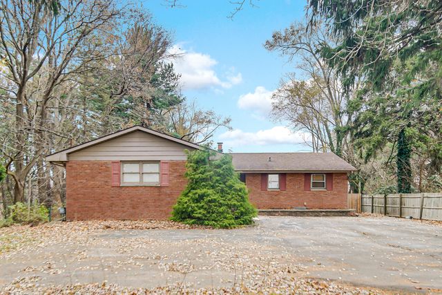 1709 E Lincolnway, La Porte, IN 46350