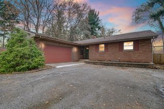 1709 E Lincolnway, La Porte, IN 46350