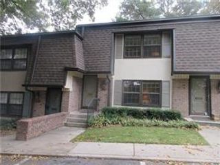 240 TRIUMPH NW Drive, Atlanta, GA 30327