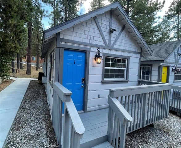 528 Cottage Lane, Big Bear Lake, CA 92315
