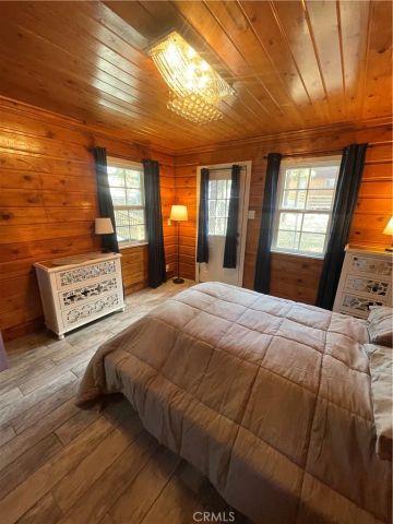 528 Cottage Lane, Big Bear Lake, CA 92315