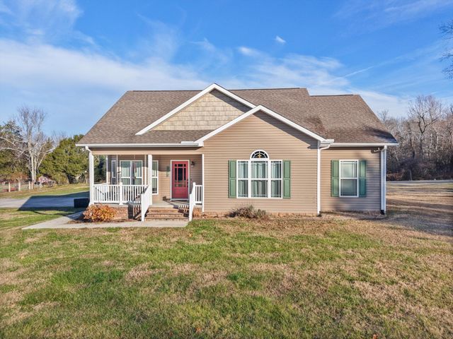 292 District Line Road, Trenton, GA 30752