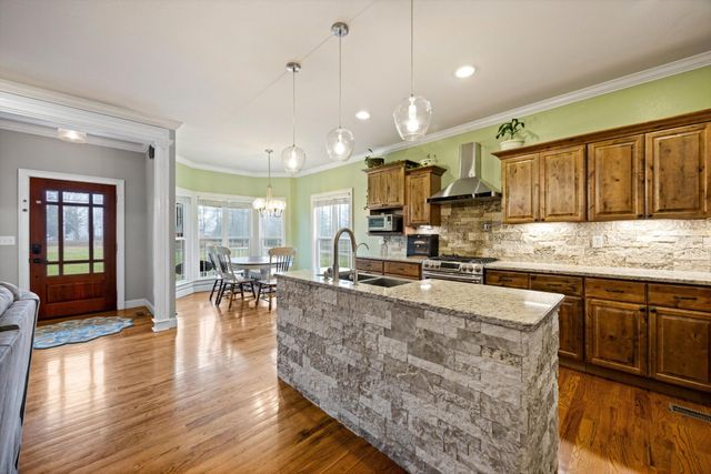 292 District Line Road, Trenton, GA 30752