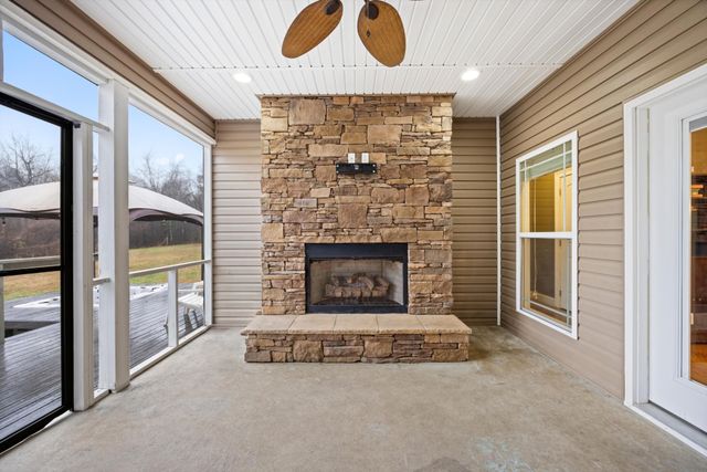 292 District Line Road, Trenton, GA 30752