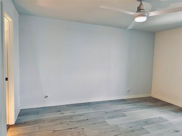 111 LAKE EMERALD Drive 407, Oakland Park, FL 33309