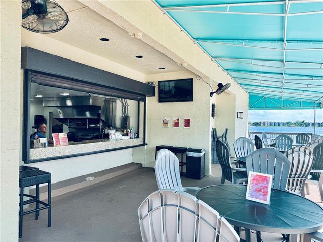 111 LAKE EMERALD Drive 407, Oakland Park, FL 33309