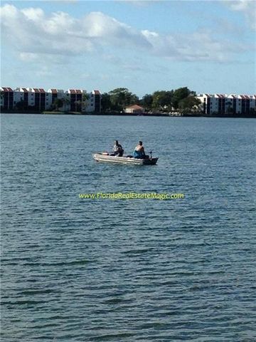 111 LAKE EMERALD Drive 407, Oakland Park, FL 33309