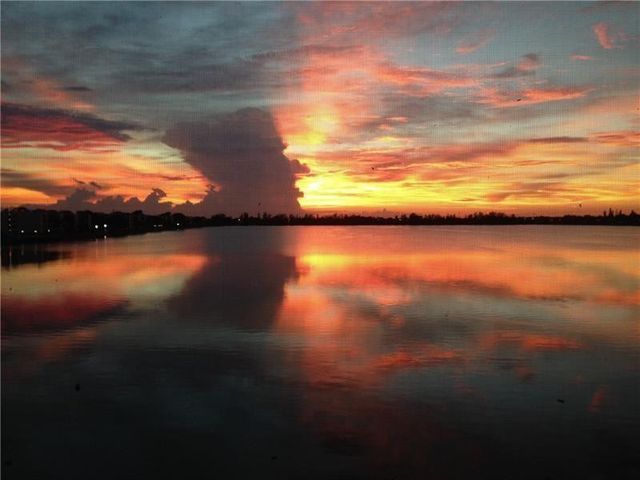 111 LAKE EMERALD Drive 407, Oakland Park, FL 33309