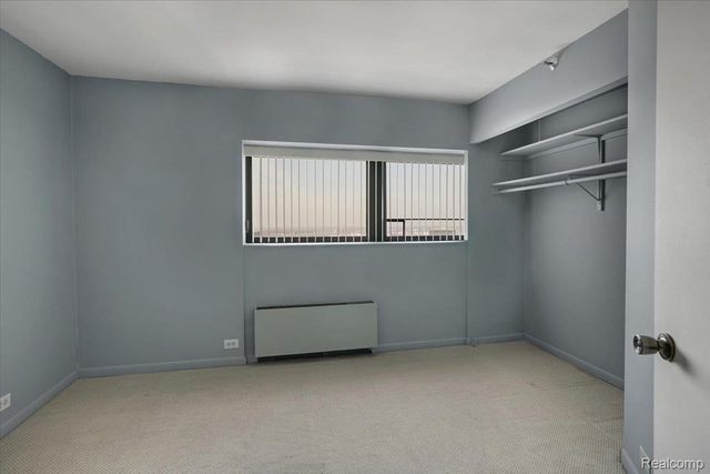 5000 Town Street 3206, Southfield, MI 48075