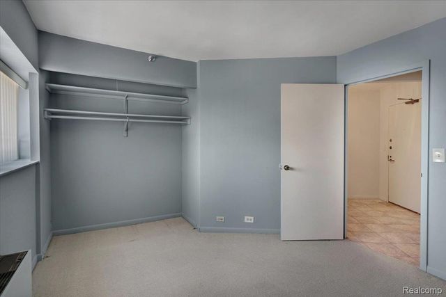 5000 Town Street 3206, Southfield, MI 48075