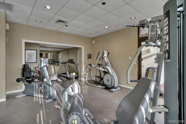 5000 Town Street 3206, Southfield, MI 48075