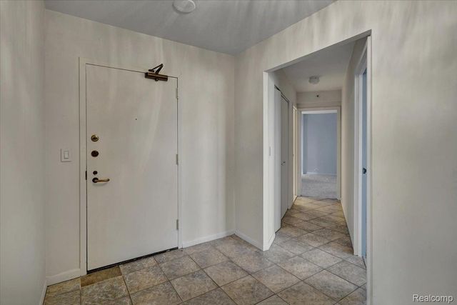 5000 Town Street 3206, Southfield, MI 48075