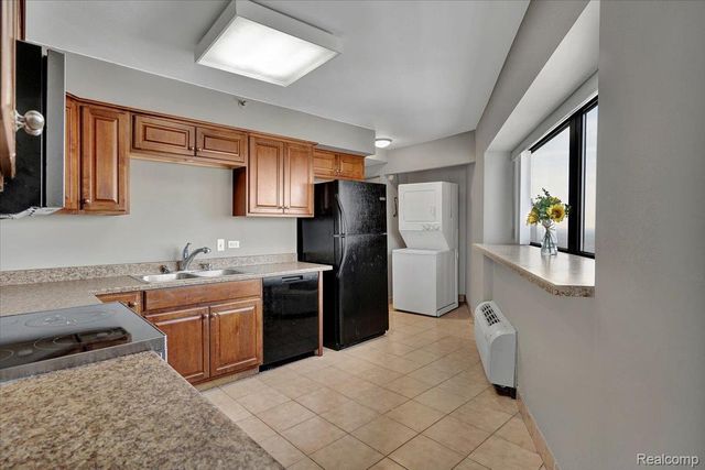 5000 Town Street 3206, Southfield, MI 48075