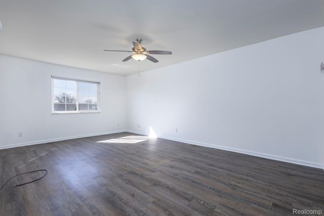 6121 Orchard Lake Road 102, West Bloomfield Charter Township, MI 48322