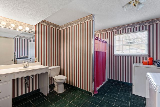 8700 Reba Lane, Hixson, TN 37343